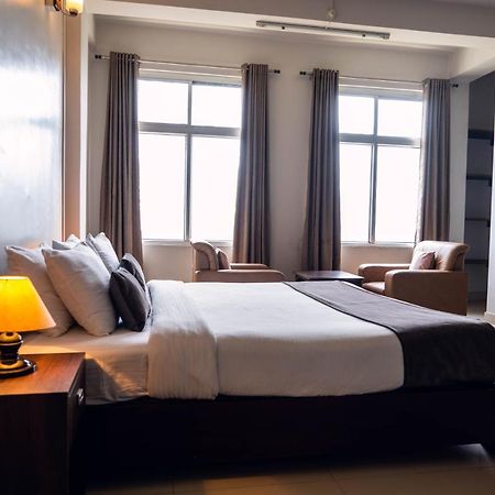 Hotel Ariel Kohima Luaran gambar