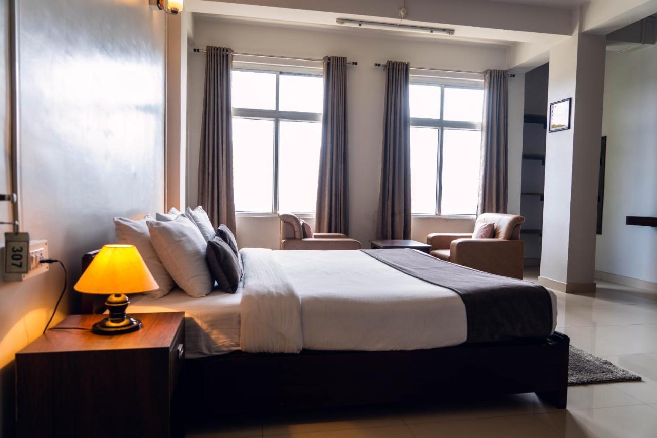Hotel Ariel Kohima Luaran gambar