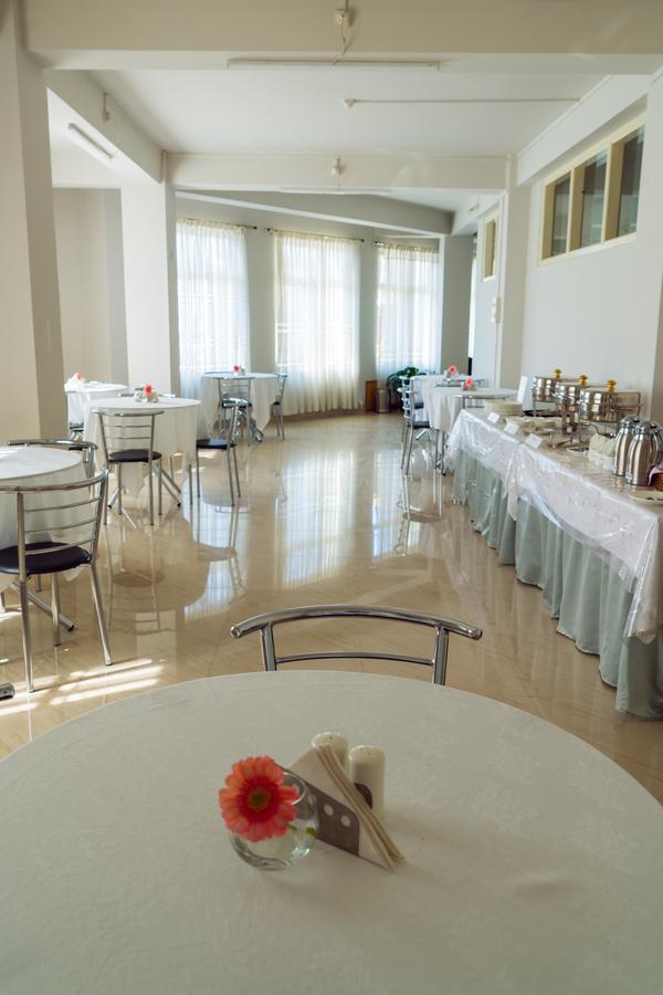 Hotel Ariel Kohima Luaran gambar