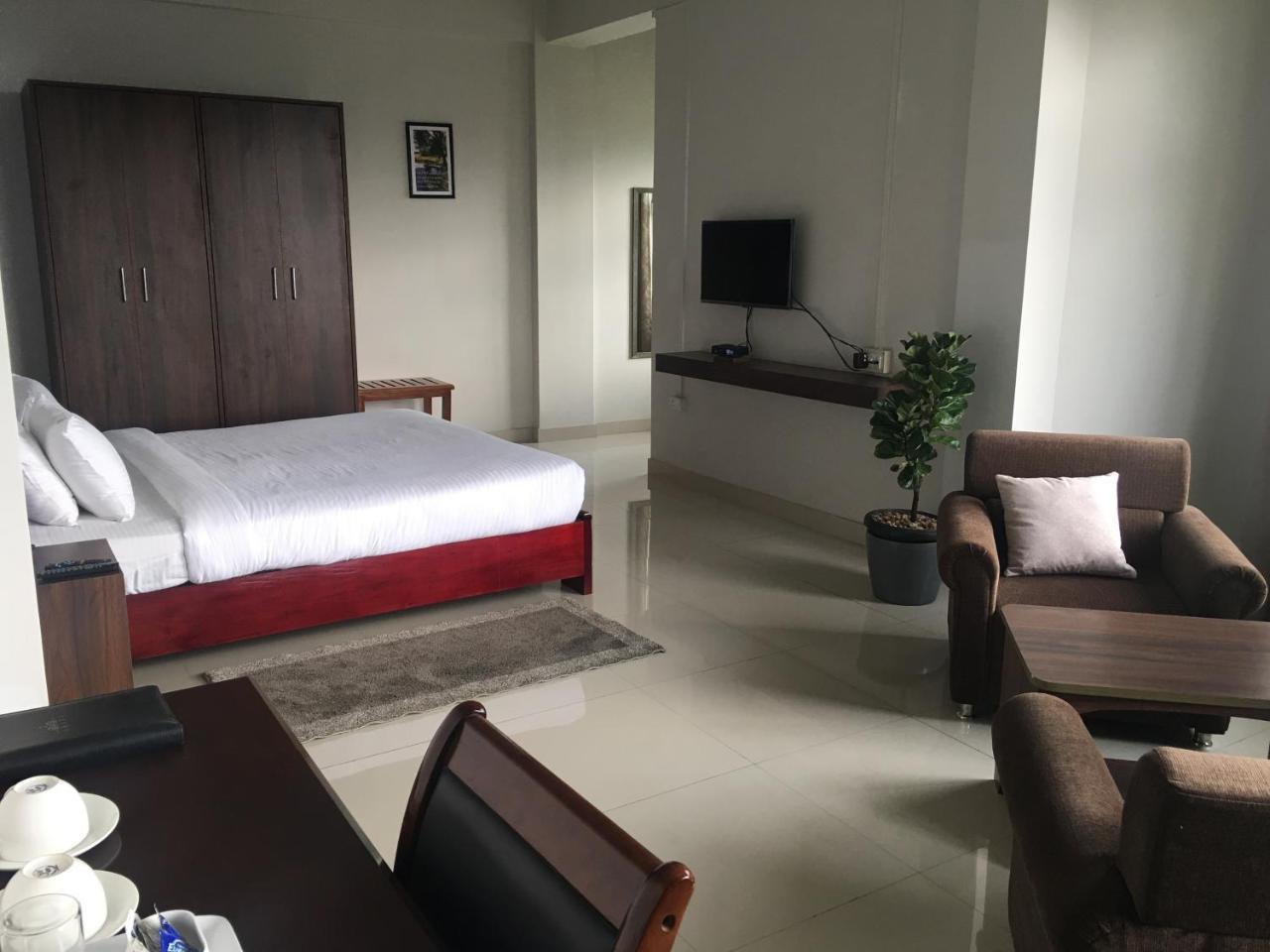 Hotel Ariel Kohima Luaran gambar